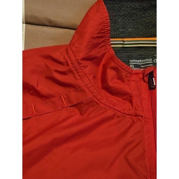 Smartwool Windbreaker Lightweight Mens Red Full Zip Size XL 100% Nylon Outdoors - Picture 8 of 9